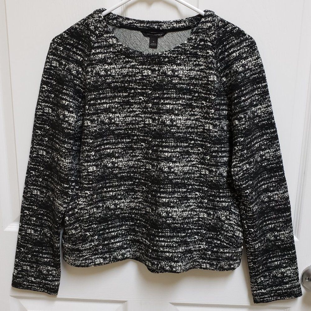 Banana Republic Womens Heather Black Scoop Neck Long S Pleated Sweater Sz S Boxy